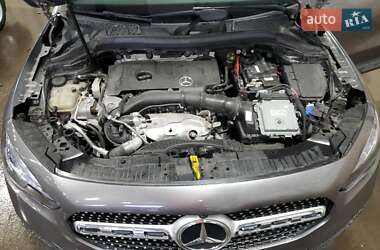 Внедорожник / Кроссовер Mercedes-Benz GLA-Class 2021 в 