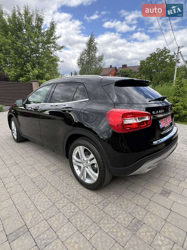 Внедорожник / Кроссовер Mercedes-Benz GLA-Class 2015 в Луцке