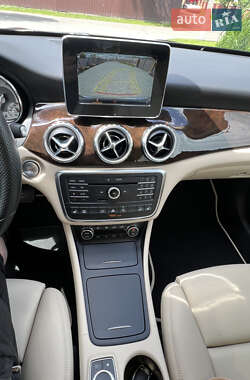 Внедорожник / Кроссовер Mercedes-Benz GLA-Class 2015 в 
