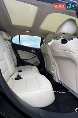 Внедорожник / Кроссовер Mercedes-Benz GLA-Class 2015 в 