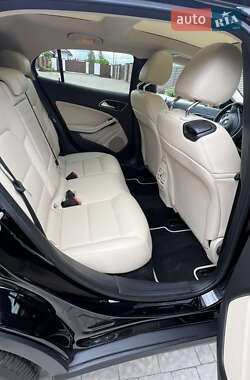 Внедорожник / Кроссовер Mercedes-Benz GLA-Class 2015 в 