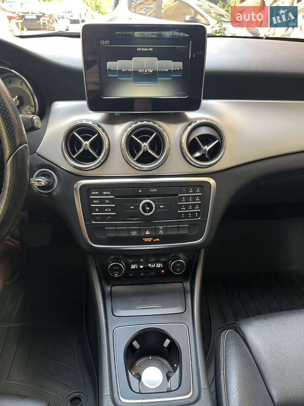 Внедорожник / Кроссовер Mercedes-Benz GLA-Class 2016 в Одессе