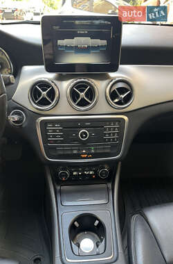 Внедорожник / Кроссовер Mercedes-Benz GLA-Class 2016 в 