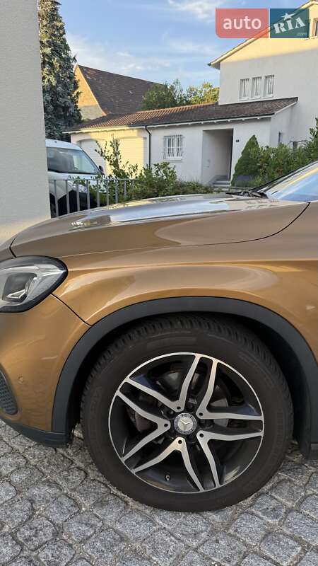 Внедорожник / Кроссовер Mercedes-Benz GLA-Class 2017 в Киеве