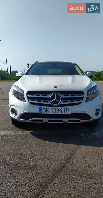 Mercedes-Benz GLA-Class