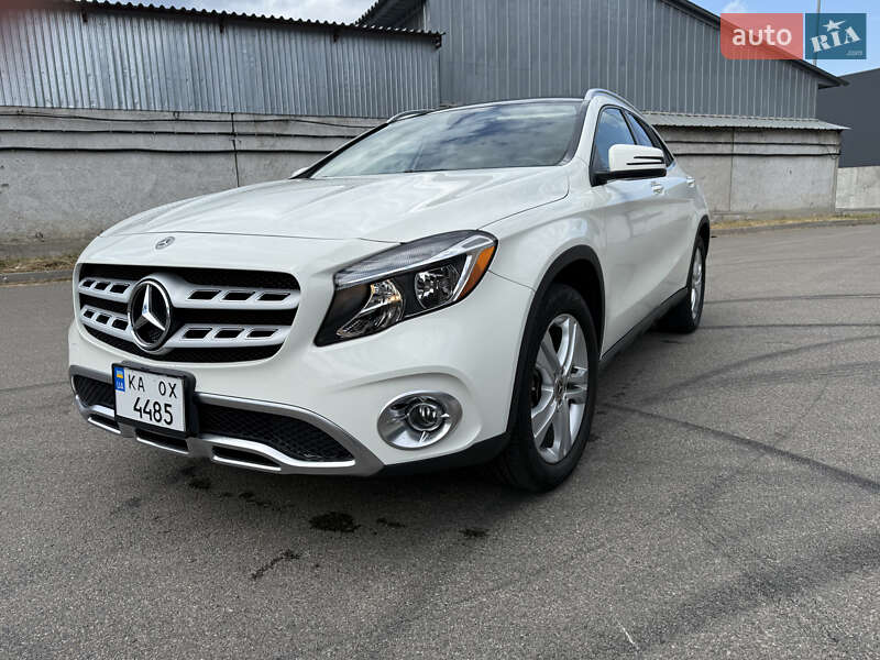 Внедорожник / Кроссовер Mercedes-Benz GLA-Class 2017 в 