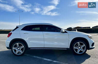 Внедорожник / Кроссовер Mercedes-Benz GLA-Class 2014 в 