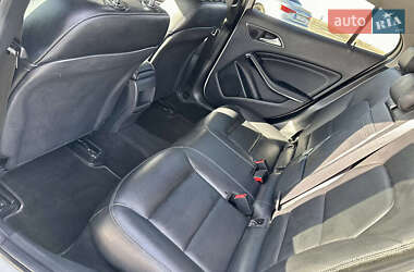 Внедорожник / Кроссовер Mercedes-Benz GLA-Class 2014 в 