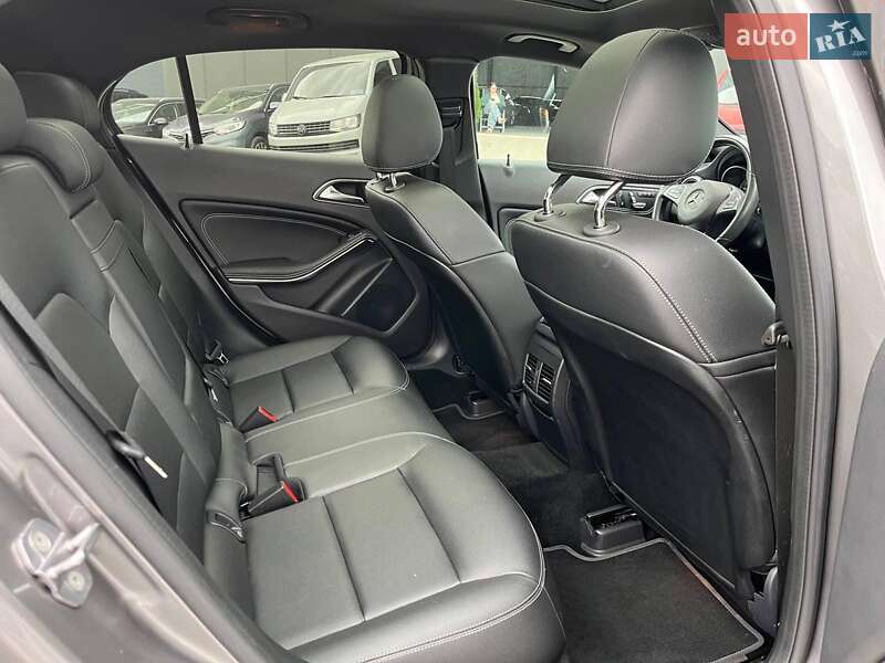Позашляховик / Кросовер Mercedes-Benz GLA-Class 2019 в Львові
