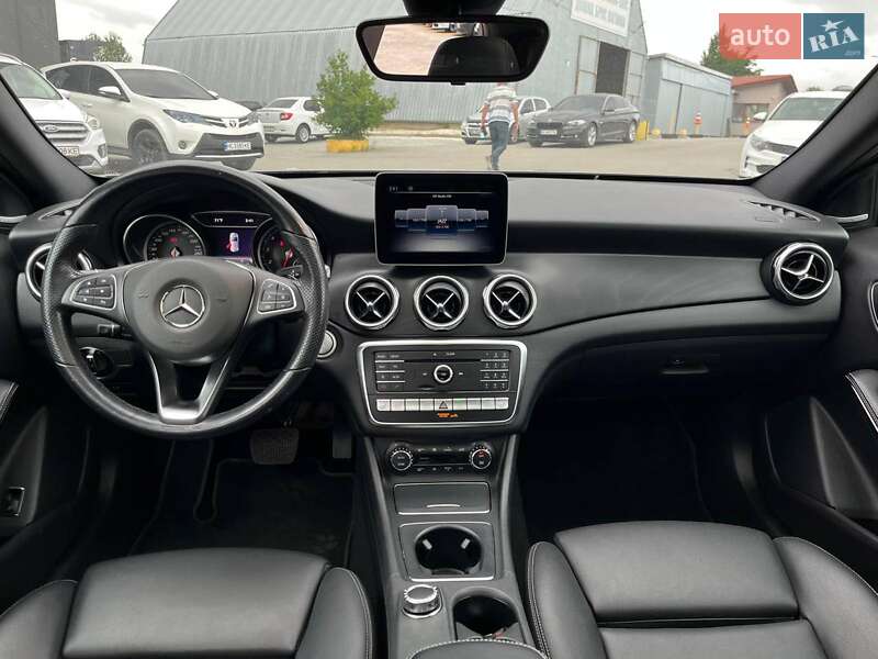 Позашляховик / Кросовер Mercedes-Benz GLA-Class 2019 в Львові