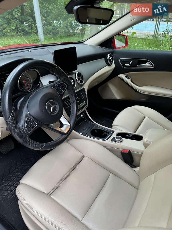 Внедорожник / Кроссовер Mercedes-Benz GLA-Class 2017 в Ивано-Франковске фото 3 Внедорожник / Кроссовер Mercedes-Benz GLA-Class 2017 в Ивано-Франковске