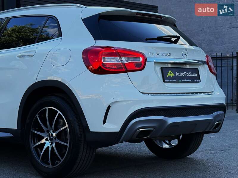 Позашляховик / Кросовер Mercedes-Benz GLA-Class 2016 в Києві