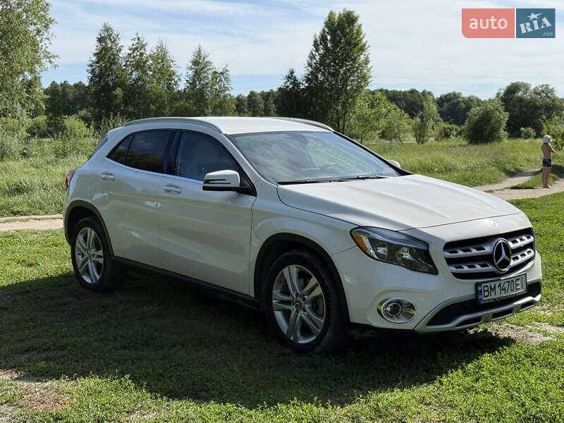 Позашляховик / Кросовер Mercedes-Benz GLA-Class 2017 в Ромнах