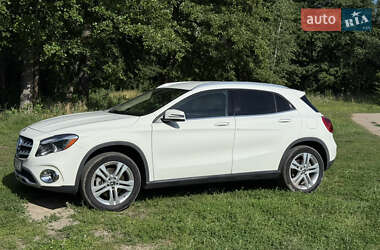 Внедорожник / Кроссовер Mercedes-Benz GLA-Class 2017 в 