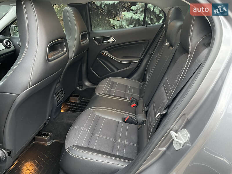 Внедорожник / Кроссовер Mercedes-Benz GLA-Class 2014 в Киеве фото 15 Внедорожник / Кроссовер Mercedes-Benz GLA-Class 2014 в Киеве