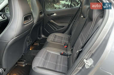 Внедорожник / Кроссовер Mercedes-Benz GLA-Class 2014 в 