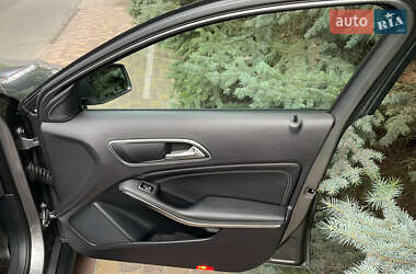 Внедорожник / Кроссовер Mercedes-Benz GLA-Class 2014 в 