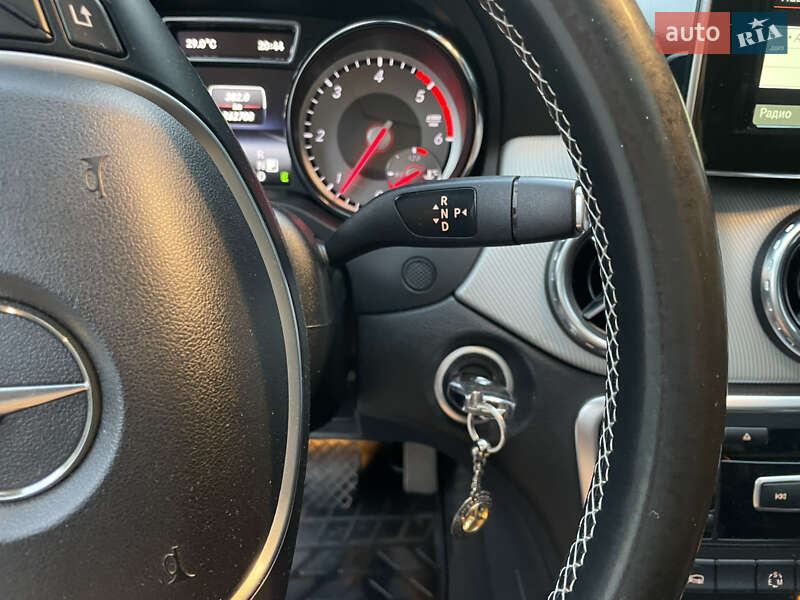 Внедорожник / Кроссовер Mercedes-Benz GLA-Class 2014 в Киеве фото 40 Внедорожник / Кроссовер Mercedes-Benz GLA-Class 2014 в Киеве