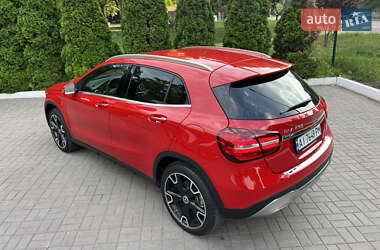 Внедорожник / Кроссовер Mercedes-Benz GLA-Class 2019 в 