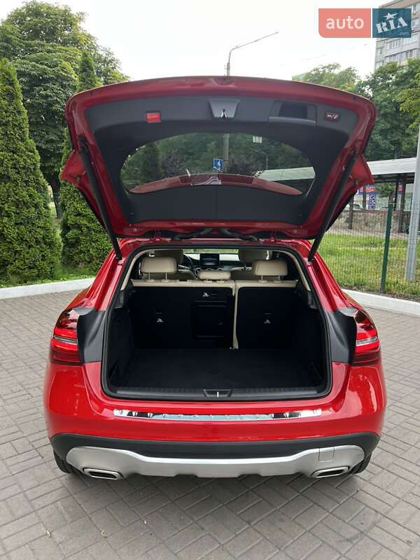 Внедорожник / Кроссовер Mercedes-Benz GLA-Class 2019 в Киеве