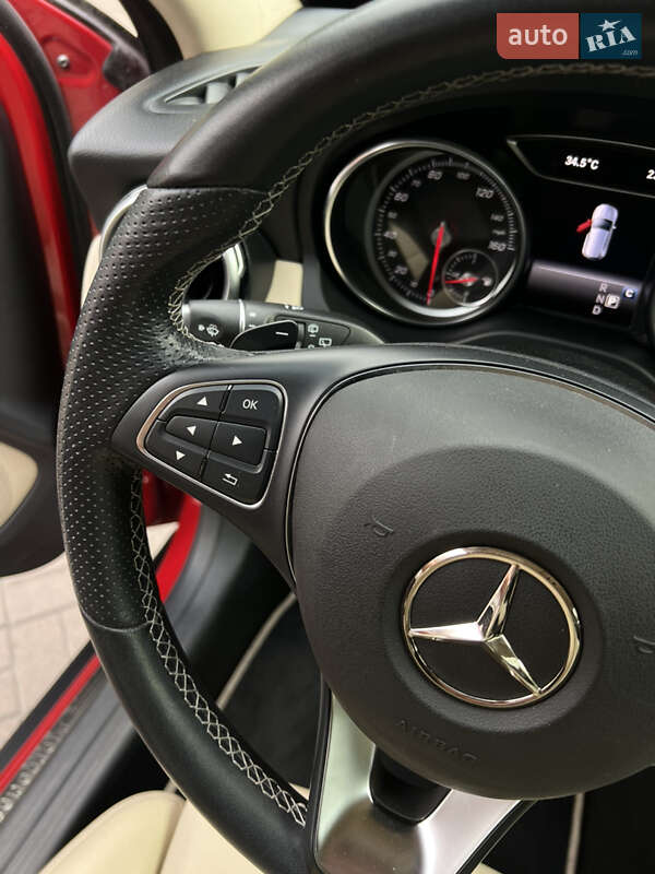 Внедорожник / Кроссовер Mercedes-Benz GLA-Class 2019 в Киеве