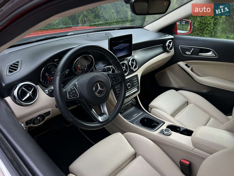 Внедорожник / Кроссовер Mercedes-Benz GLA-Class 2019 в Киеве