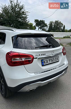 Позашляховик / Кросовер Mercedes-Benz GLA-Class 2019 в 