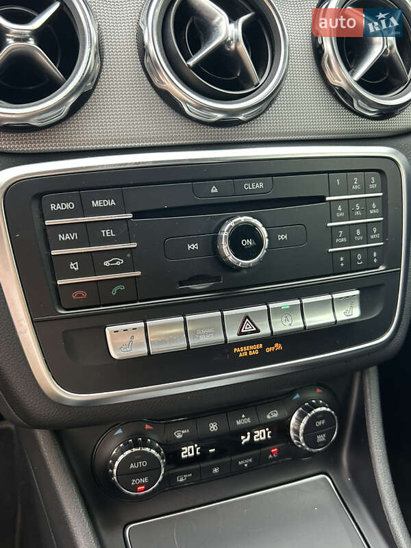 Внедорожник / Кроссовер Mercedes-Benz GLA-Class 2019 в Киеве