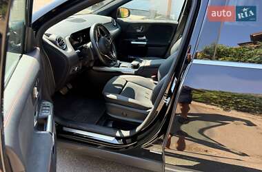 Внедорожник / Кроссовер Mercedes-Benz GLA-Class 2023 в 