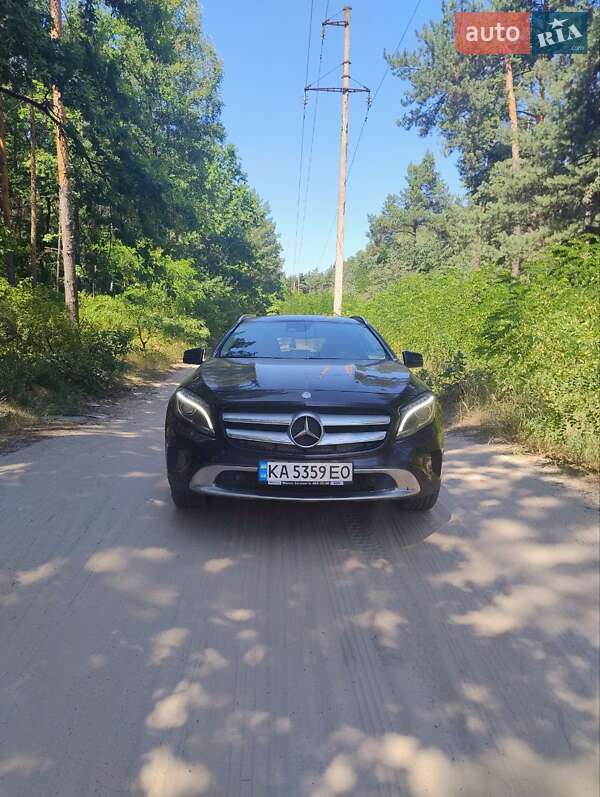 Позашляховик / Кросовер Mercedes-Benz GLA-Class 2016 в Києві