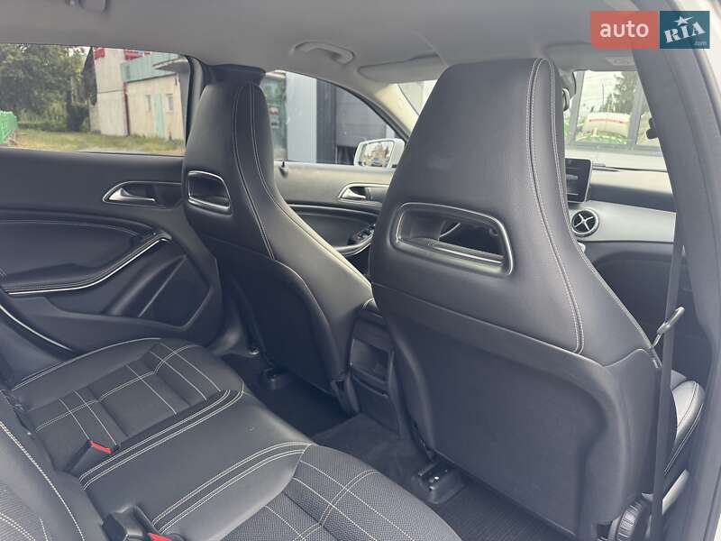 Внедорожник / Кроссовер Mercedes-Benz GLA-Class 2016 в Тернополе