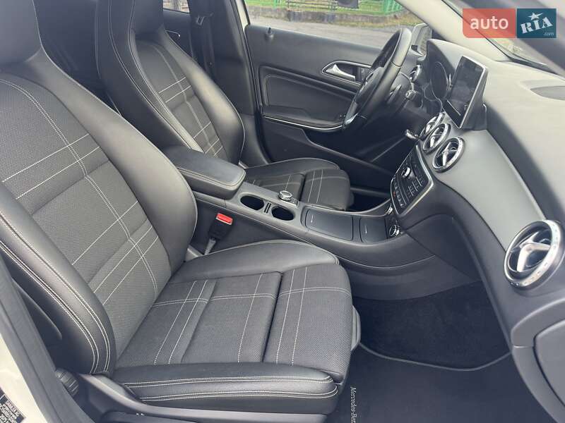Внедорожник / Кроссовер Mercedes-Benz GLA-Class 2016 в Тернополе