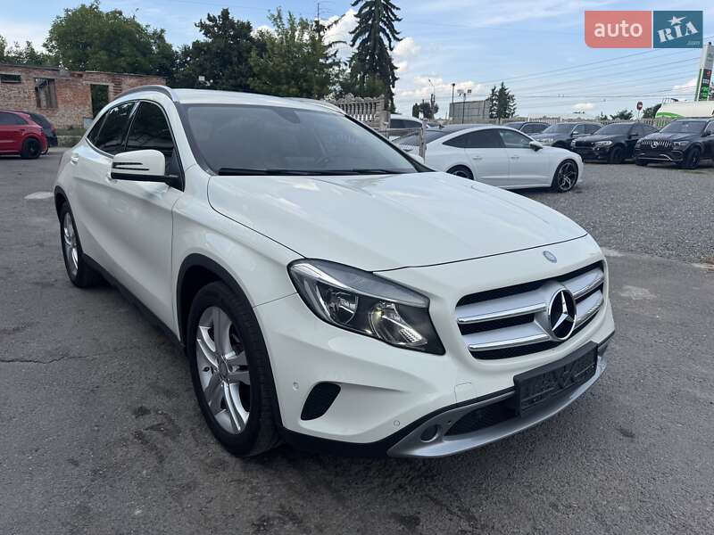 Внедорожник / Кроссовер Mercedes-Benz GLA-Class 2016 в Тернополе