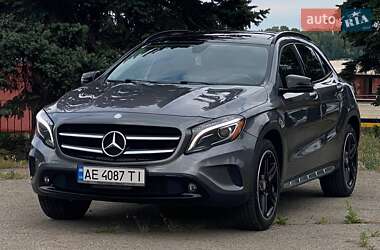 Внедорожник / Кроссовер Mercedes-Benz GLA-Class 2016 в 
