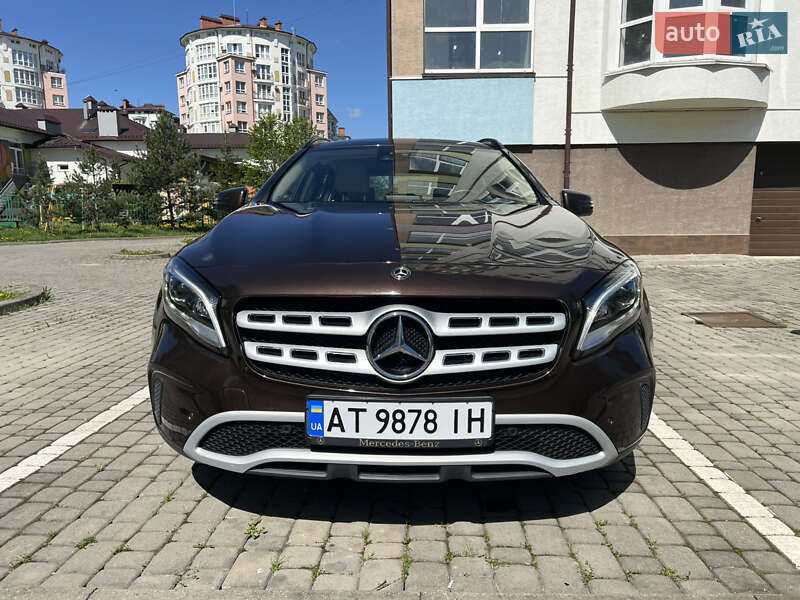 Внедорожник / Кроссовер Mercedes-Benz GLA-Class 2017 в 