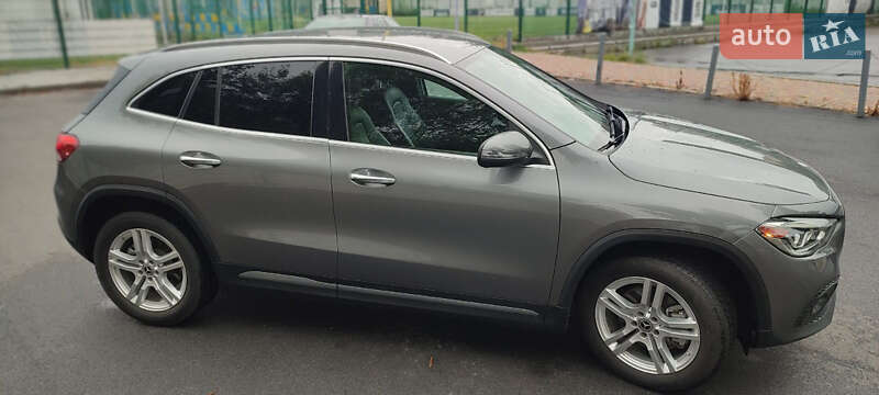Внедорожник / Кроссовер Mercedes-Benz GLA-Class 2020 в Киеве