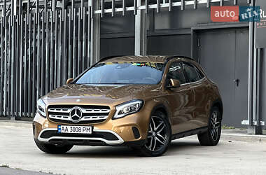 Внедорожник / Кроссовер Mercedes-Benz GLA-Class 2017 в 