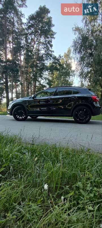 Внедорожник / Кроссовер Mercedes-Benz GLA-Class 2016 в Житомире