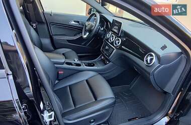 Внедорожник / Кроссовер Mercedes-Benz GLA-Class 2016 в 