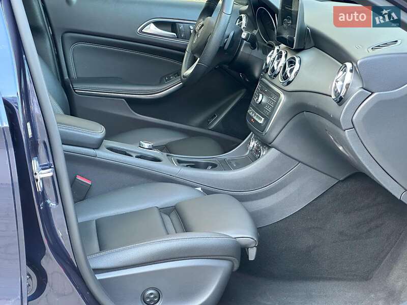 Позашляховик / Кросовер Mercedes-Benz GLA-Class 2019 в Одесі