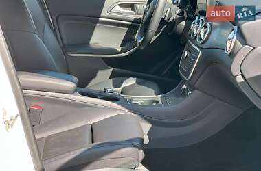 Внедорожник / Кроссовер Mercedes-Benz GLA-Class 2017 в 