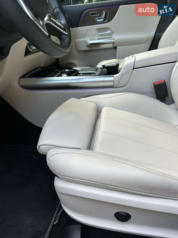 Внедорожник / Кроссовер Mercedes-Benz GLA-Class 2021 в Львове