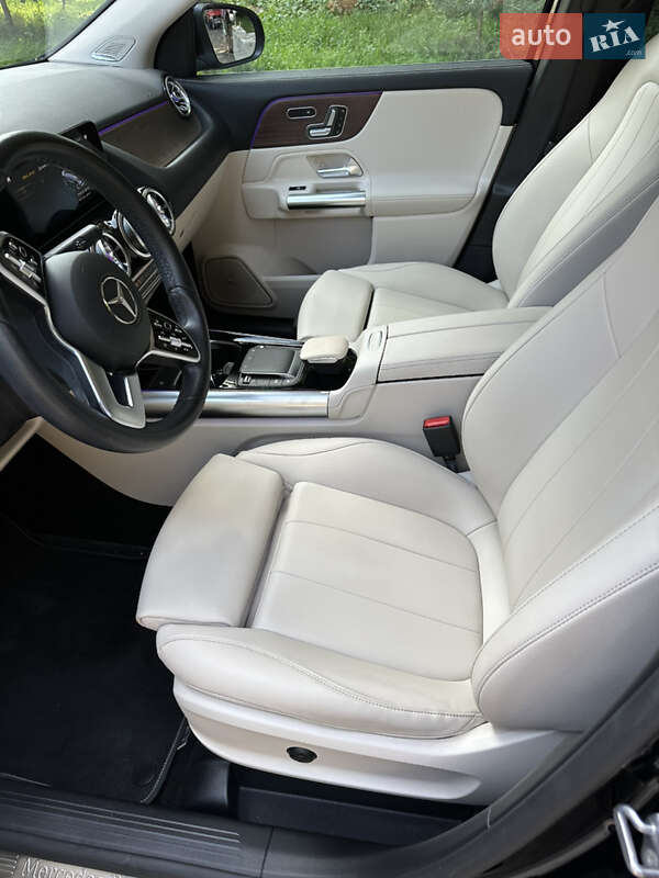 Внедорожник / Кроссовер Mercedes-Benz GLA-Class 2021 в Львове