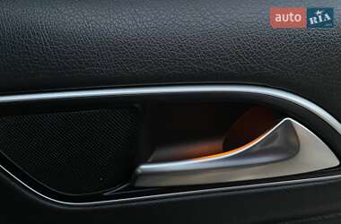 Внедорожник / Кроссовер Mercedes-Benz GLA-Class 2016 в 