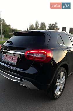 Внедорожник / Кроссовер Mercedes-Benz GLA-Class 2016 в 
