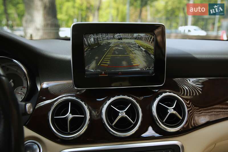 Внедорожник / Кроссовер Mercedes-Benz GLA-Class 2016 в Харькове