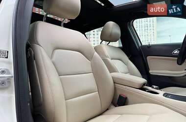 Внедорожник / Кроссовер Mercedes-Benz GLA-Class 2015 в 