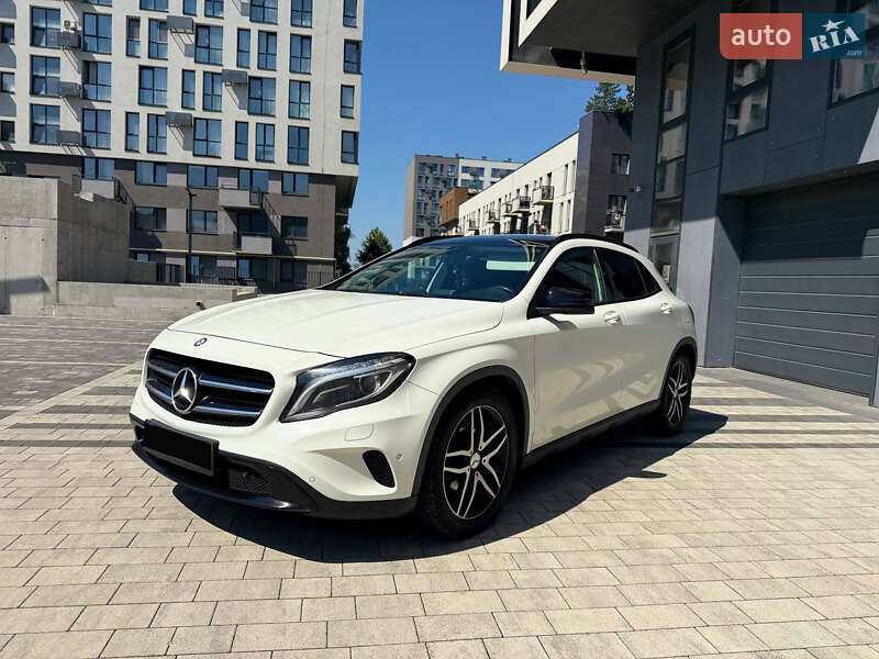 Внедорожник / Кроссовер Mercedes-Benz GLA-Class 2015 в Львове