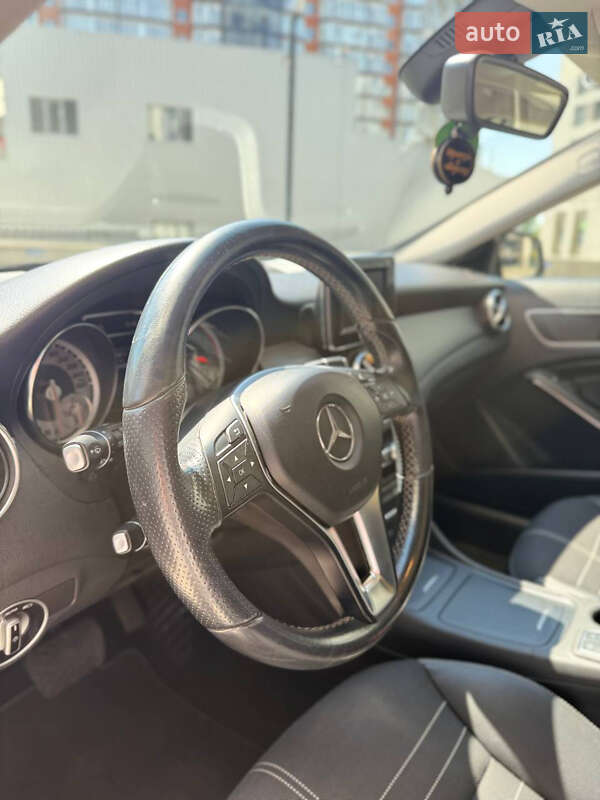 Внедорожник / Кроссовер Mercedes-Benz GLA-Class 2015 в Львове