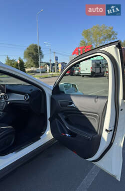 Внедорожник / Кроссовер Mercedes-Benz GLA-Class 2016 в 